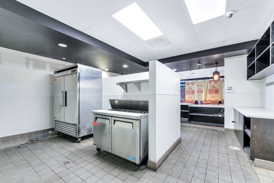 More Photos Of 301-317 W Main St, Alhambra Loft Creative Space For Sale