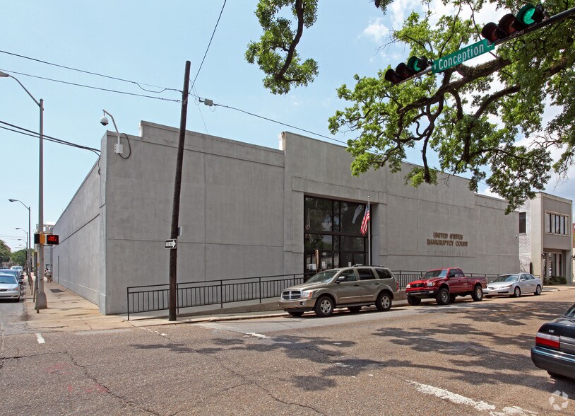 More Photos Of 201 Saint Louis St, Mobile Office For Sale