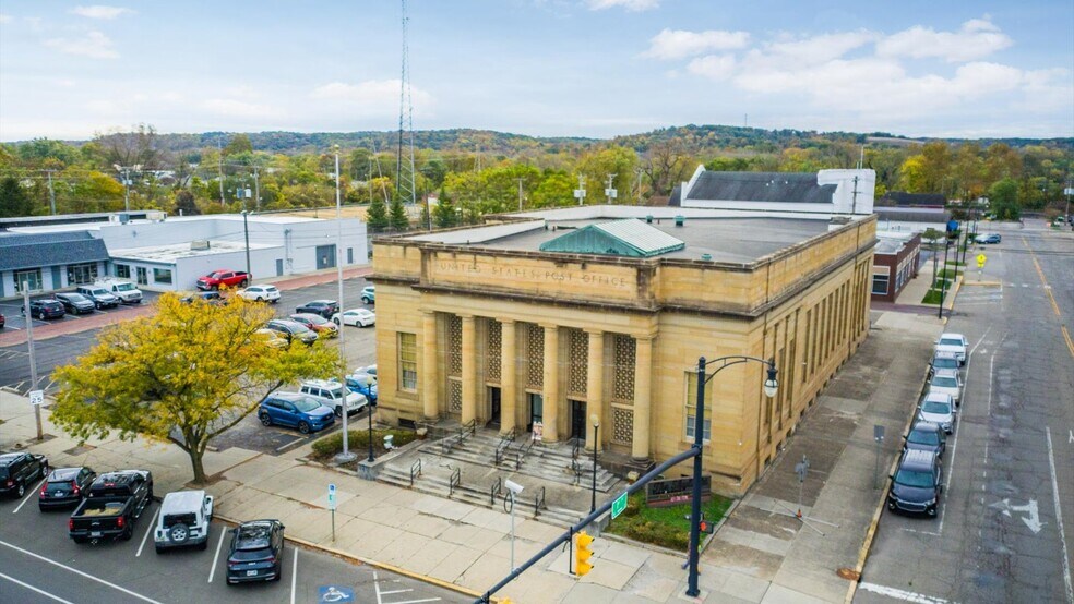 Primary Photo Of 85 E Main St, Newark Freestanding For Sale