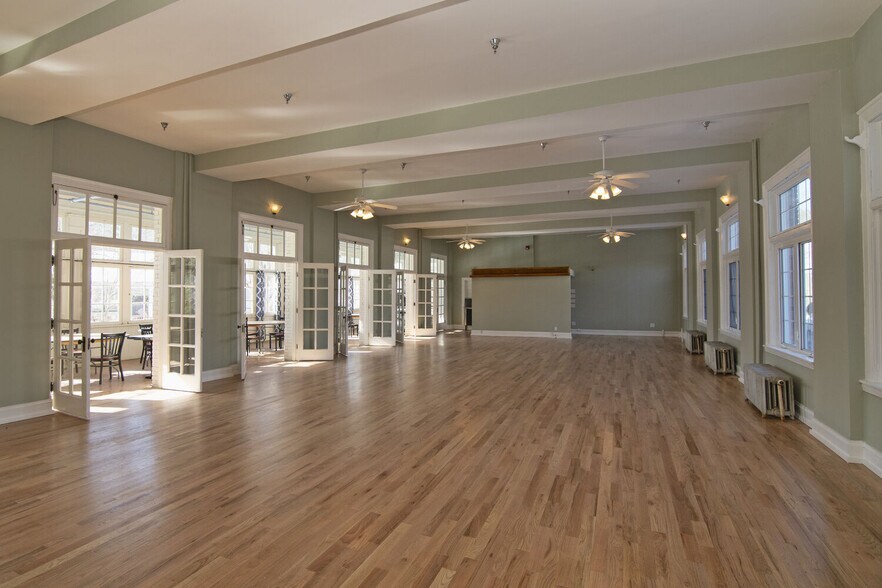 More Photos Of 158 Academy Lane Dr, Pence Springs Hotel For Sale