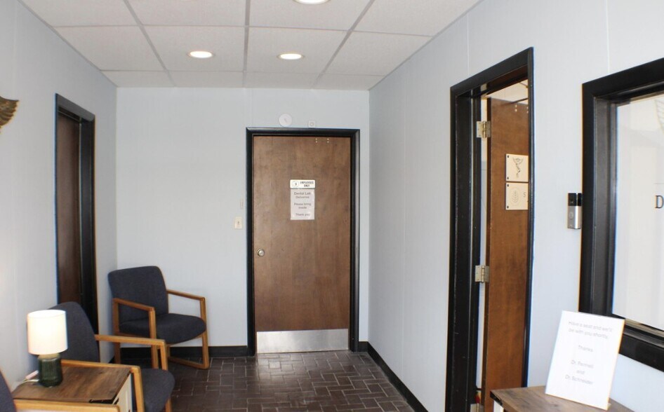 More Photos Of 230 Island St, Kingsport Flex For Sale