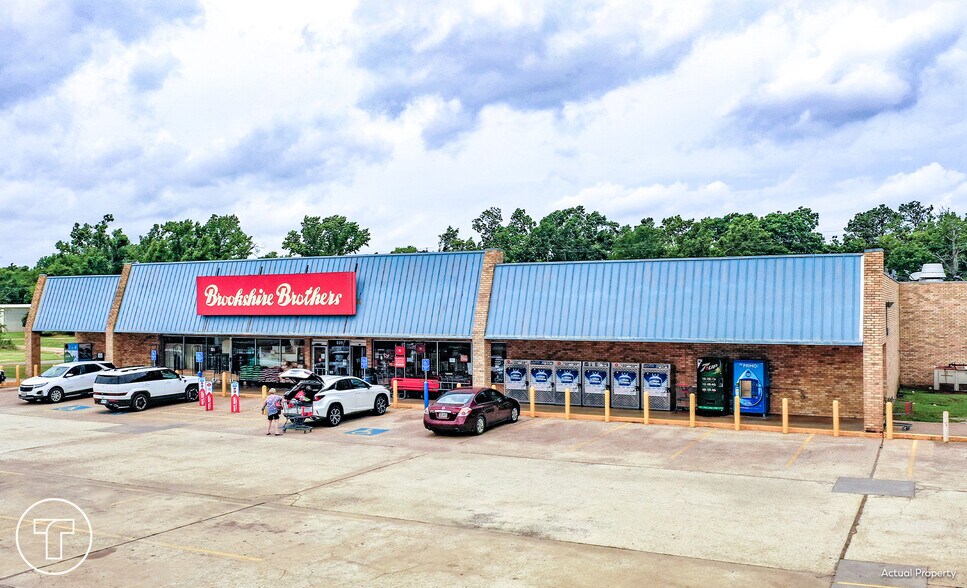 Primary Photo Of 839 N First St, Timpson Supermarket For Sale