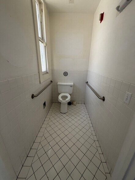 More Photos Of 3164 22nd St, San Francisco Apartments For Lease
