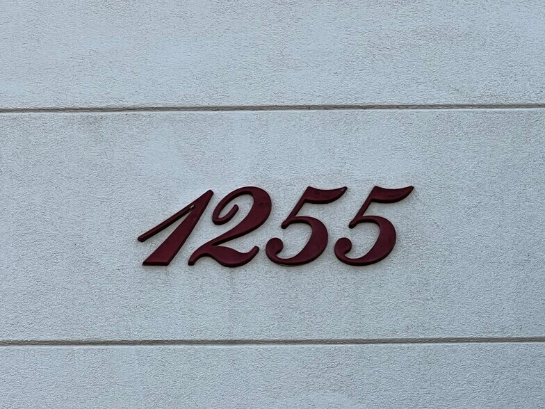 More Photos Of 1255 Cleveland St, Clearwater Office For Lease