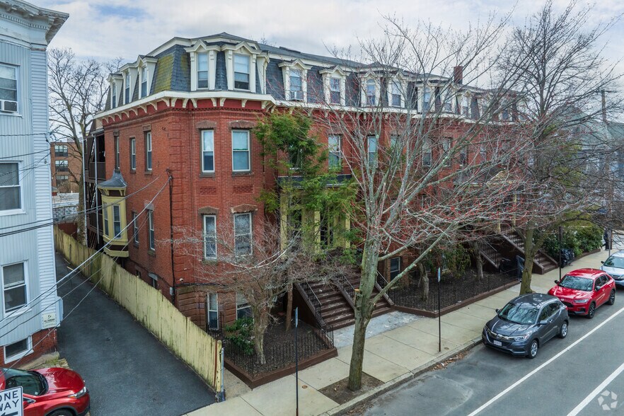 More Photos Of 54-80 Mount Vernon St, Somerville Apartments For Sale