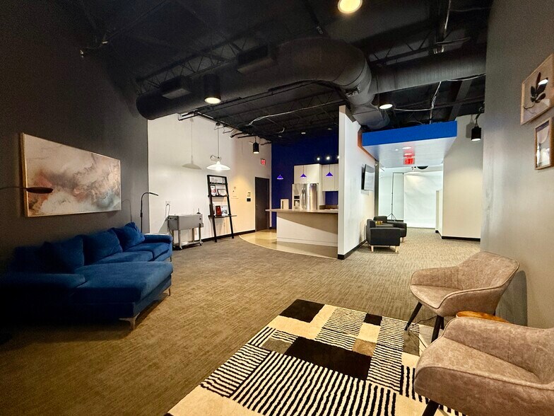 More Photos Of 1095 Zonolite Rd NE, Atlanta Loft Creative Space For Lease