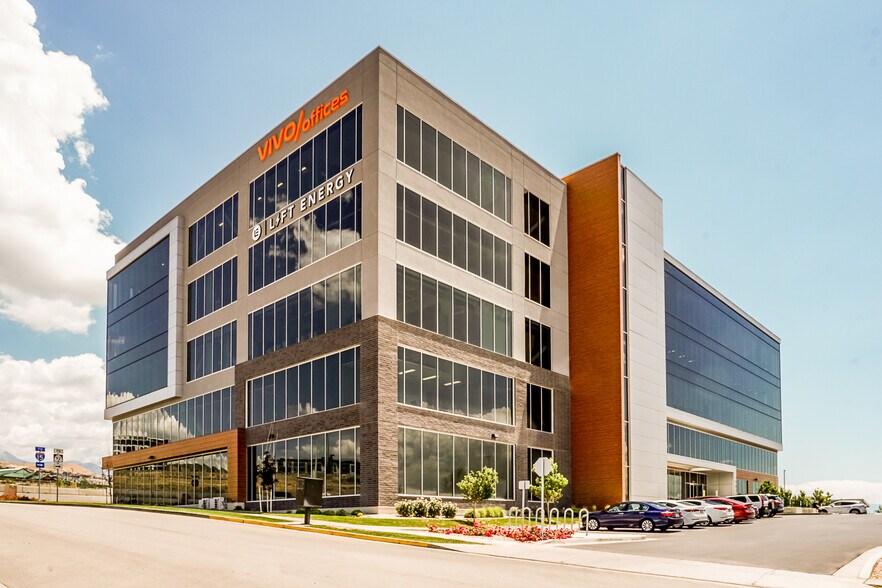 More Photos Of 2901 W Bluegrass Blvd, Lehi Office For Lease