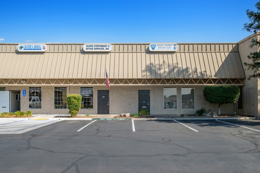More Photos Of 1486 Tollhouse Rd, Clovis Service For Lease