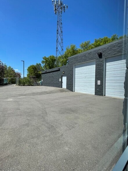 More Photos Of 4155 Old Sibley Memorial Hwy, Eagan Research And Development For Sale