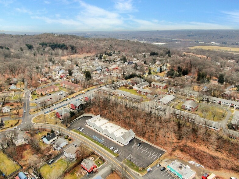 More Photos Of 10 Waldron Ave, Nyack Storefront For Lease