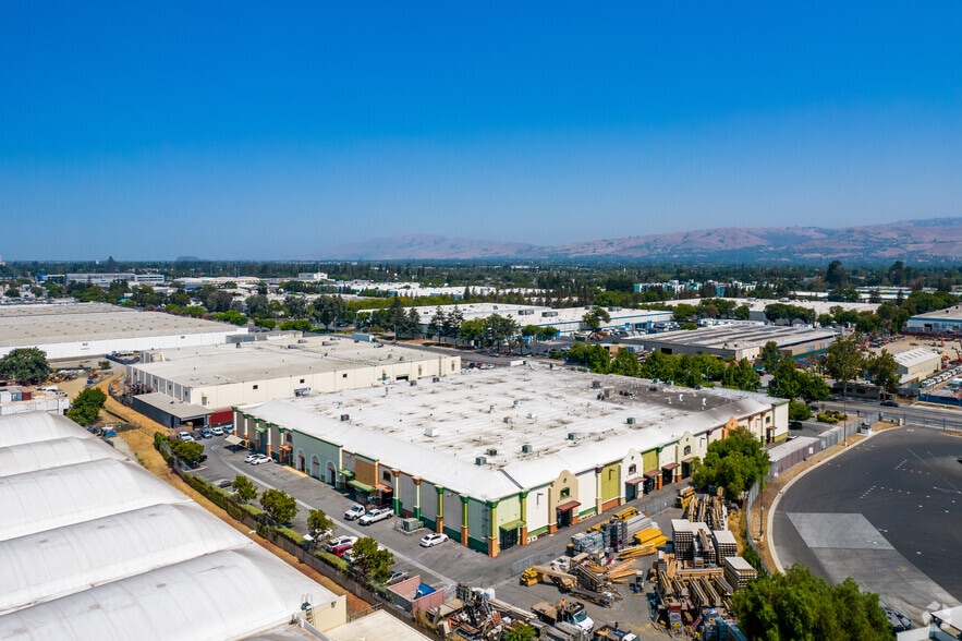 More Photos Of 2121-2159 S 10th St, San Jose Warehouse For Sale