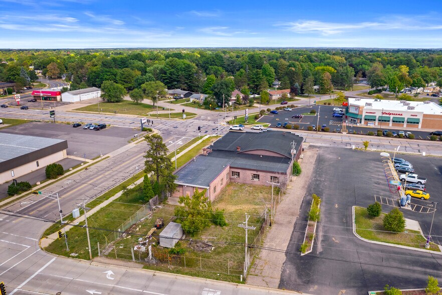 More Photos Of 3308-3310 Church St, Stevens Point Flex For Lease