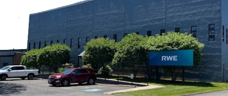 More Photos Of 93 Triangle St, Danbury Manufacturing For Lease