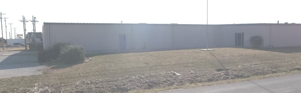 More Photos Of 1250 Tank Street, Neodesha Industrial For Sale