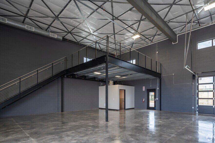 More Photos Of 1010 S Interstate Rd, Castle Rock Showroom For Sale