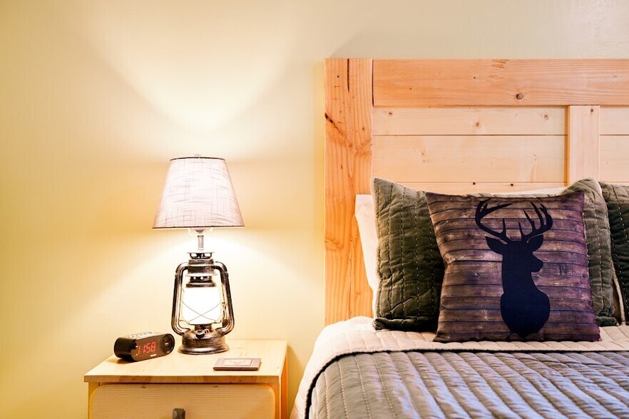 More Photos Of 1842 AZ-260, Heber Hotel For Sale