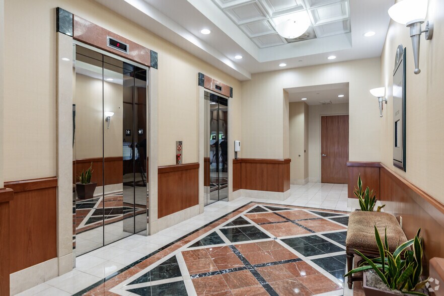 More Photos Of 11815 Fountain Way, Newport News Coworking Space