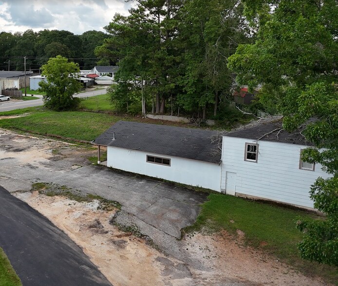 More Photos Of 602 Cusseta Rd, Valley General Retail For Sale