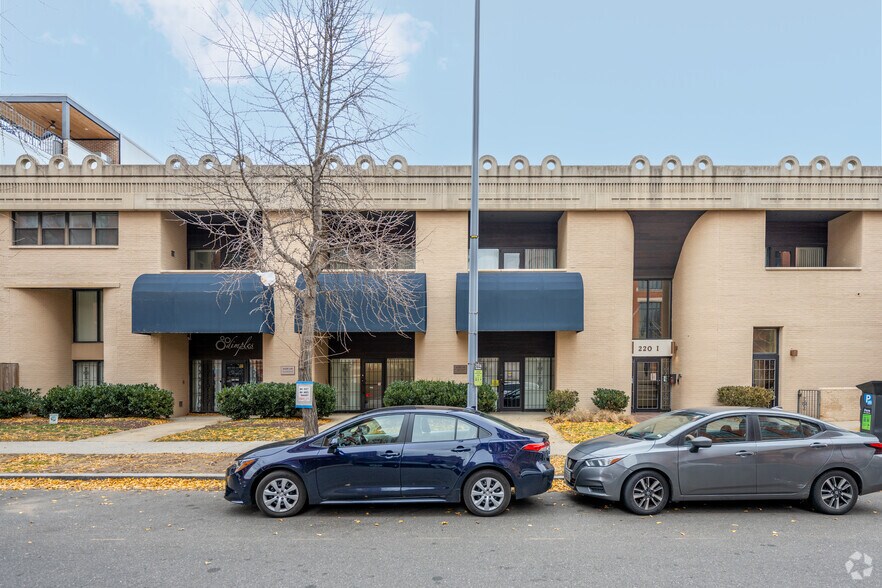 More Photos Of 220 I St NE, Washington Loft Creative Space For Lease