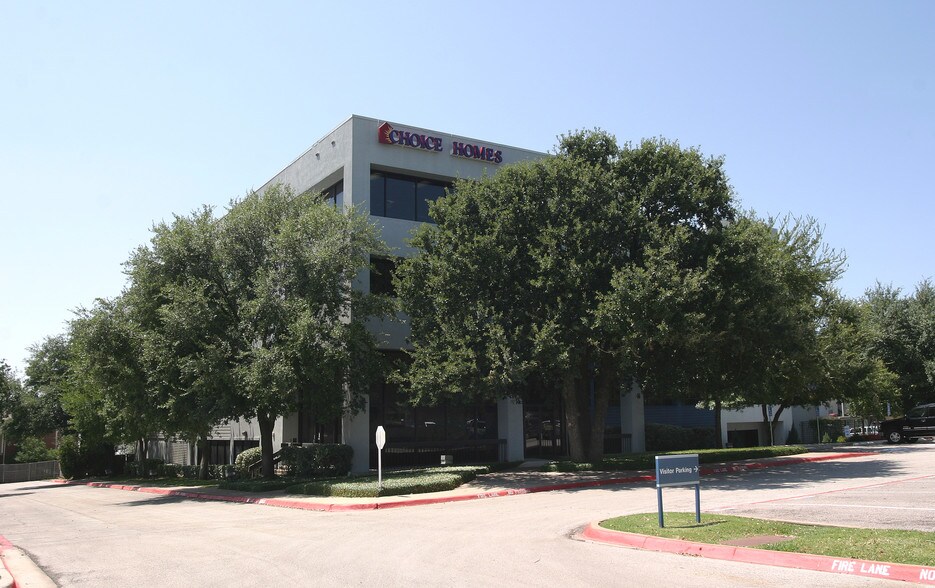 More Photos Of 1600 E Lamar Blvd, Arlington Office For Lease