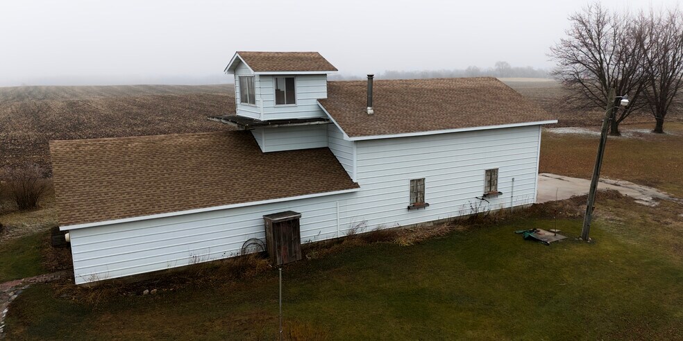 More Photos Of 17069 400th St, Leland Contractor Storage Yard For Sale