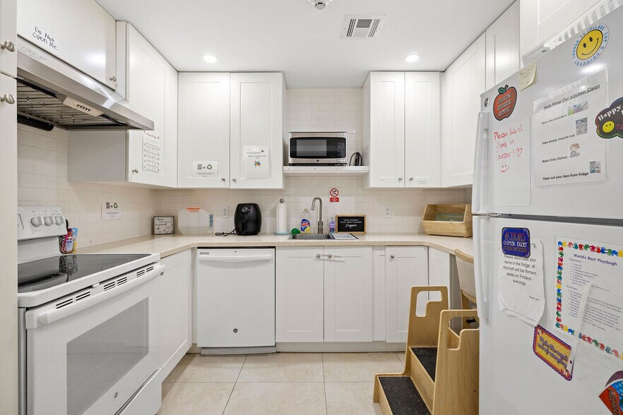 More Photos Of 6708 Gaddy St, Fort Pierce Daycare Center For Sale
