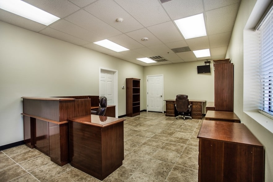 More Photos Of 28925 Nichols Sawmill Rd, Magnolia Warehouse For Sale