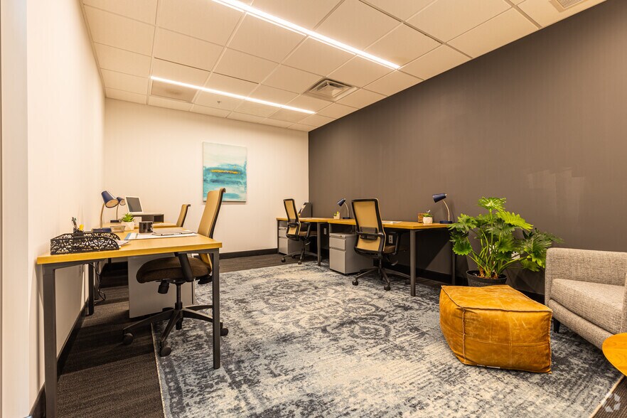 More Photos Of 1806 Summit Ave, Richmond Coworking Space