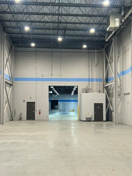 More Photos Of 356-362 Getty Ave, Clifton Warehouse For Lease