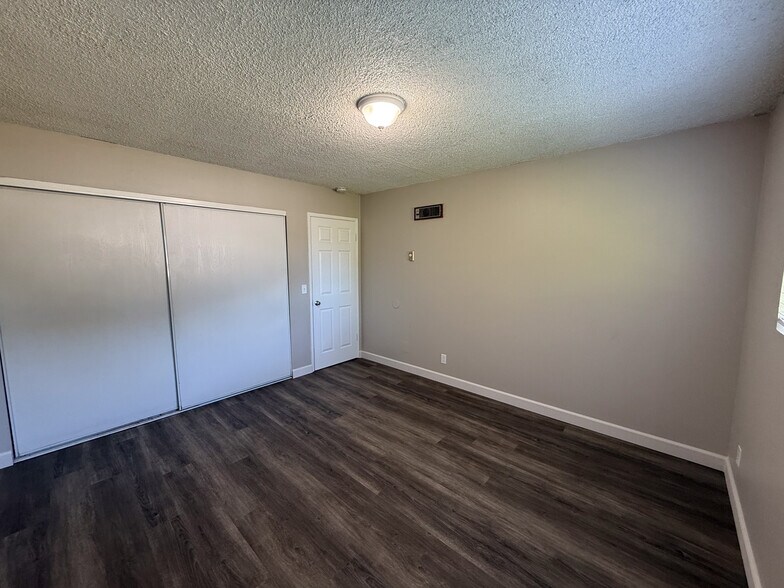 More Photos Of 1121 E 6th St, National City Apartments For Sale