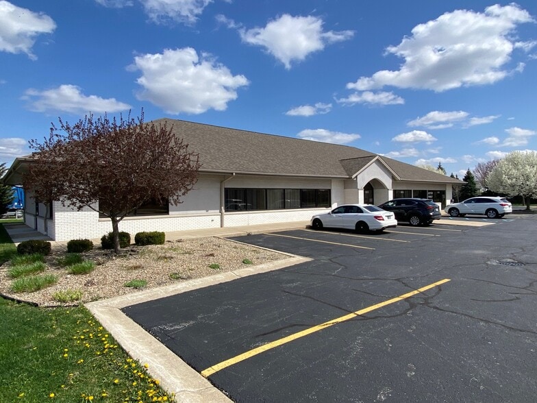 Primary Photo Of 9801-9805 Prairie Ave, Highland Medical For Lease