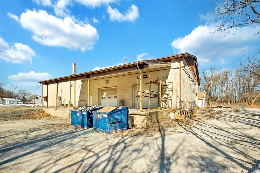 More Photos Of 2681 Route 17M, New Hampton Industrial For Lease