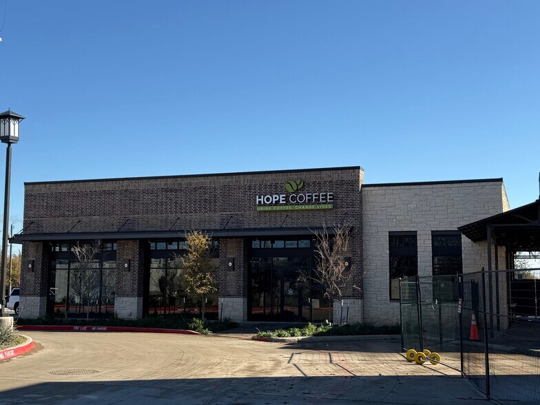 More Photos Of 2801 McKinney St, Melissa Unknown For Lease