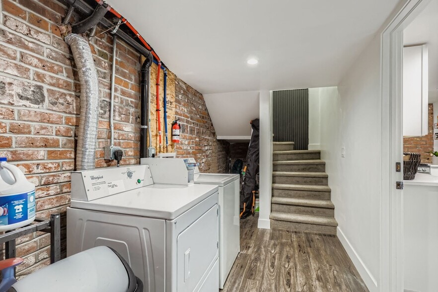 More Photos Of 852 N Clarkson St, Denver Apartments For Sale