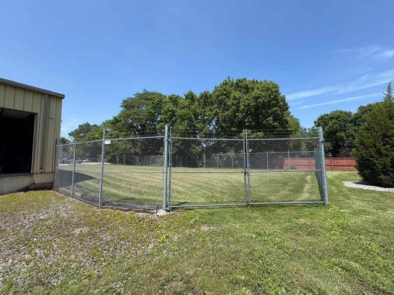 More Photos Of 207 Main St, New Haven Warehouse For Sale