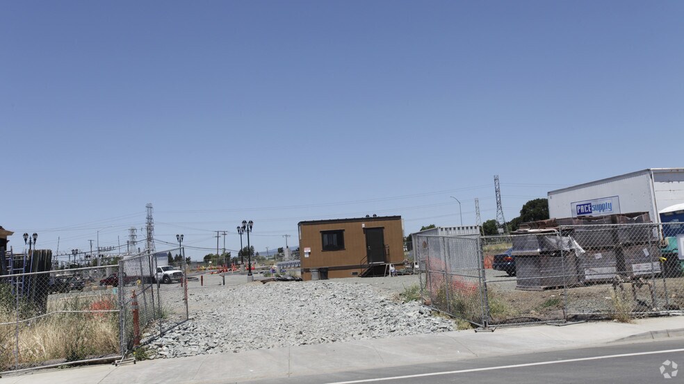 More Photos Of American Canyon Rd @ Broadway, American Canyon Unknown For Lease