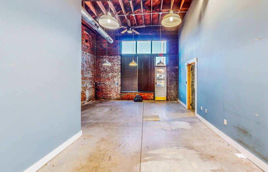 More Photos Of 508 Rorer Ave SW, Roanoke Auto Repair For Lease