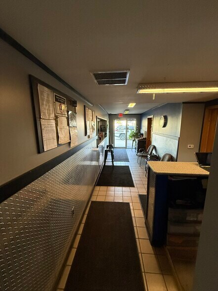 More Photos Of 602 Friend Way, Lebanon General Retail For Sale