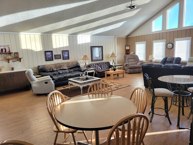 More Photos Of 7526 County Road 50, Center Hospitality For Sale