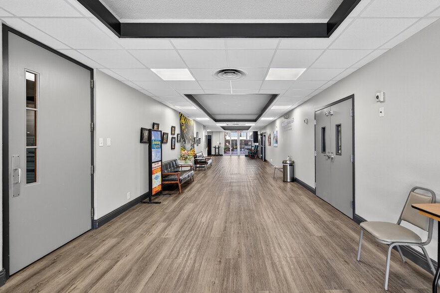 More Photos Of 147 E Hurst Blvd, Hurst Religious Facility For Sale
