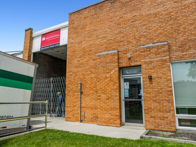 More Photos Of 2950 W 167th St, Markham Warehouse For Sale