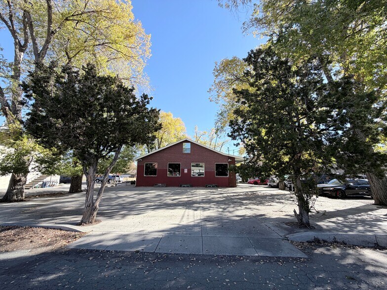 More Photos Of 404 S Pratt Ave, Carson City Office For Sale