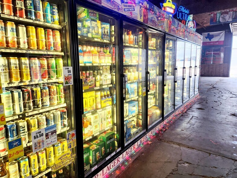 More Photos Of 231 Colorado Ave, Graham General Retail For Sale