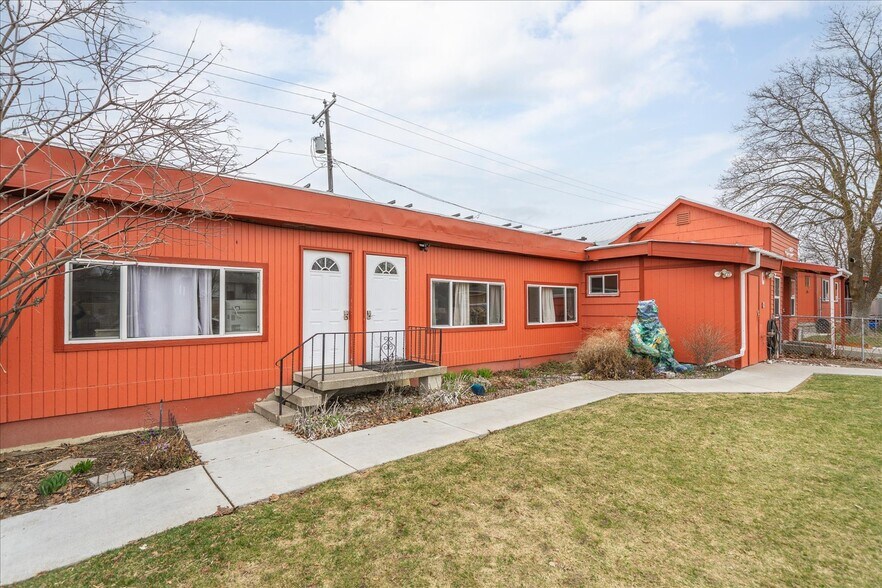 More Photos Of 4125 N Maple St, Spokane Schools For Sale