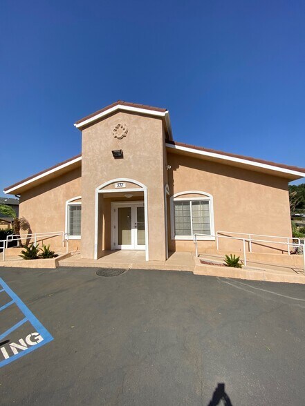 More Photos Of 337 E Harvard Blvd, Santa Paula Specialty For Sale