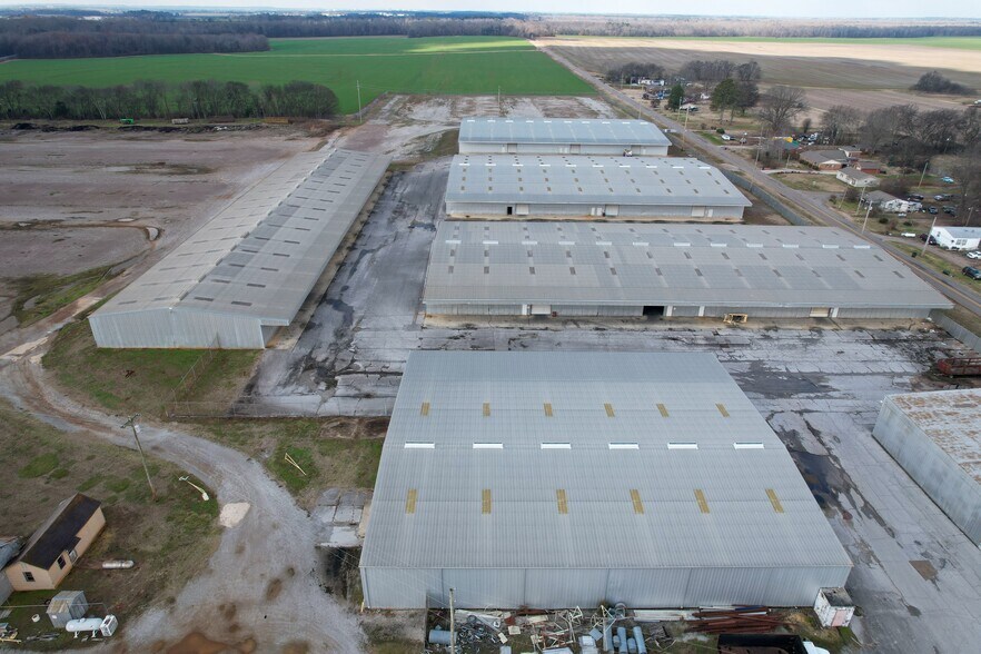 24895 N Gin St, Belle Mina, AL 35615 For Lease