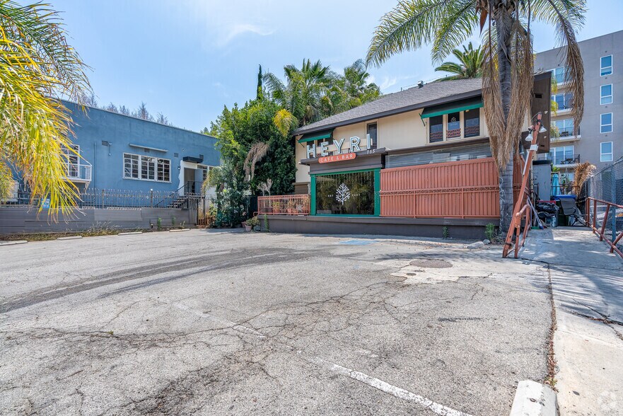 More Photos Of 755 S Hobart Blvd, Los Angeles Storefront Retail Office For Lease