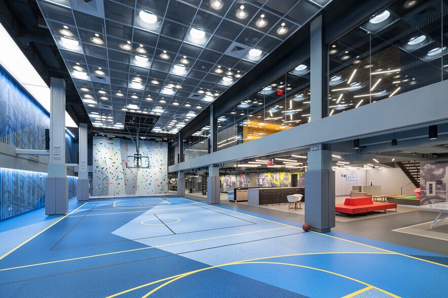 More Photos Of 375 Park Ave, New York Office For Lease