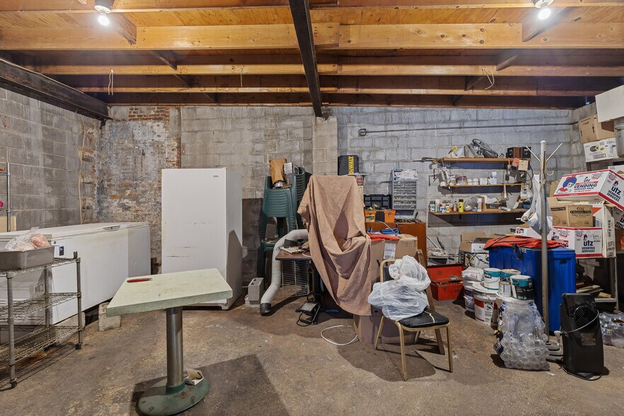 More Photos Of 663 W Pratt St, Baltimore Storefront Retail Residential For Sale