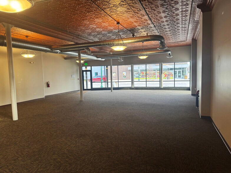 More Photos Of 301 W Van Buren St, Columbia City Storefront Retail Office For Sale